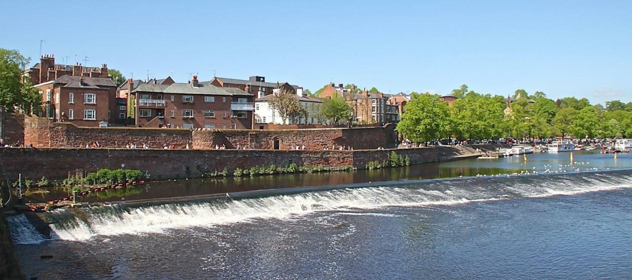 Gamul Place - Quiet City Centre Chester Eksteriør billede