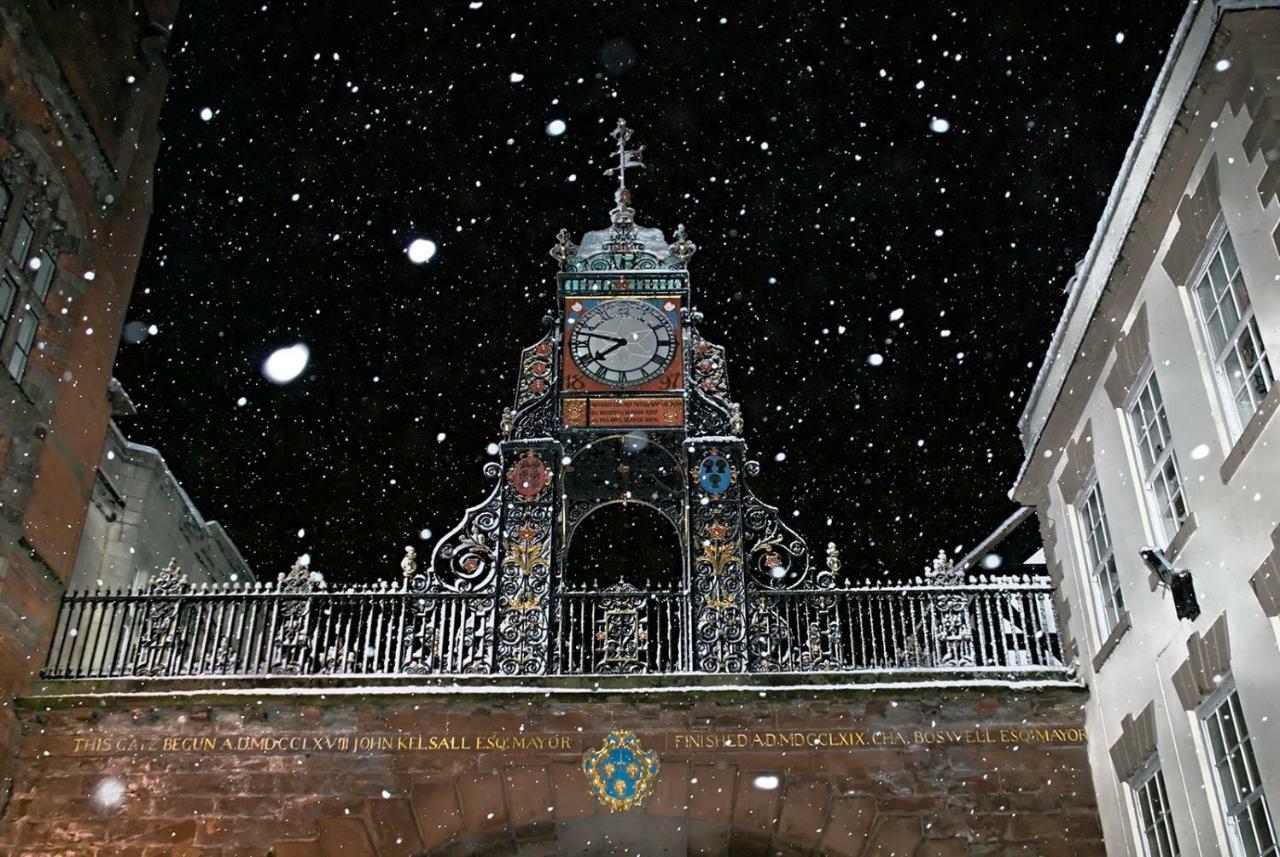 Gamul Place - Quiet City Centre Chester Eksteriør billede